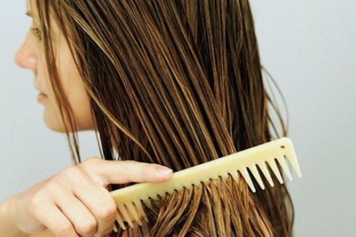 The Benefits Of White Vinegar For Your hair